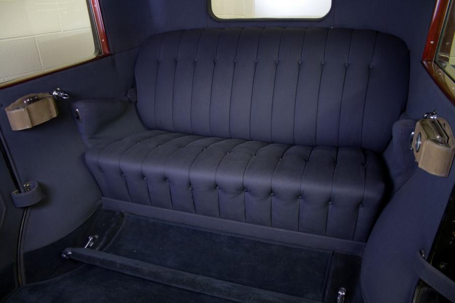  Lincoln Model L Limousine 1927 года  (фото 11 из 24)